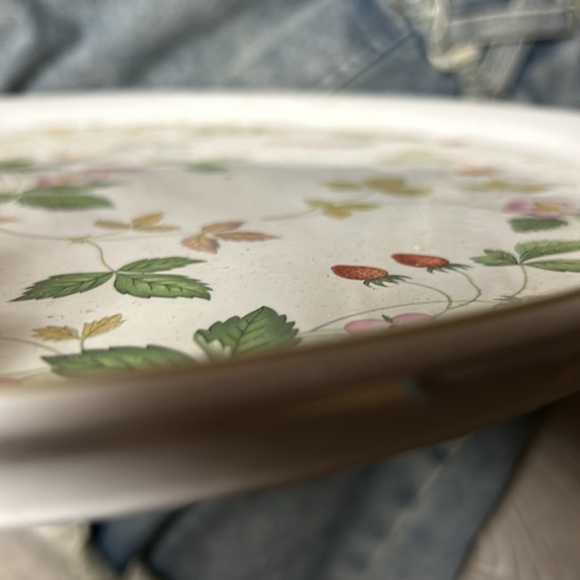 WEDGEWOOD Wild Strawberry!!!!!! Oven to Table!! - Picture 7 of 7